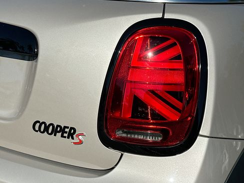 Used 2023 MINI Cooper S image 26