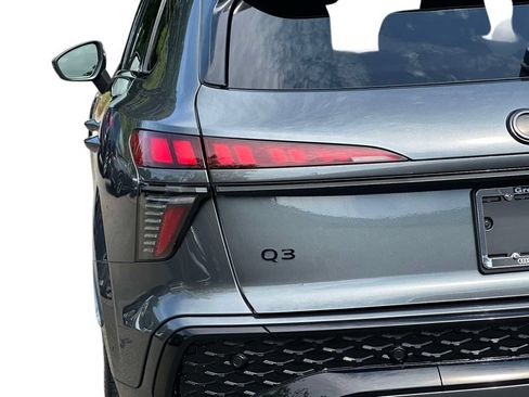 New 2026 Audi Q3 quattro 2.0T AWD/4WD image 29