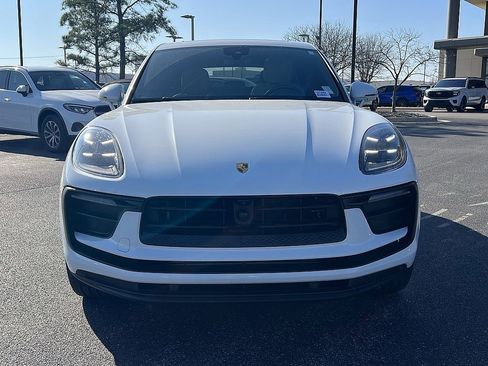 Used 2022 Porsche Macan image 8