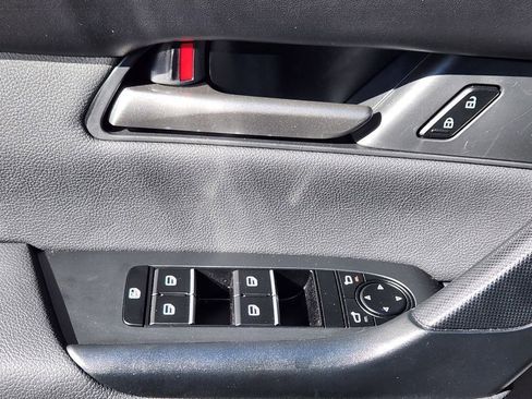 Used 2025 MAZDA CX-50 AWD 2.5 Hybrid w/ Premium Pkg image 4