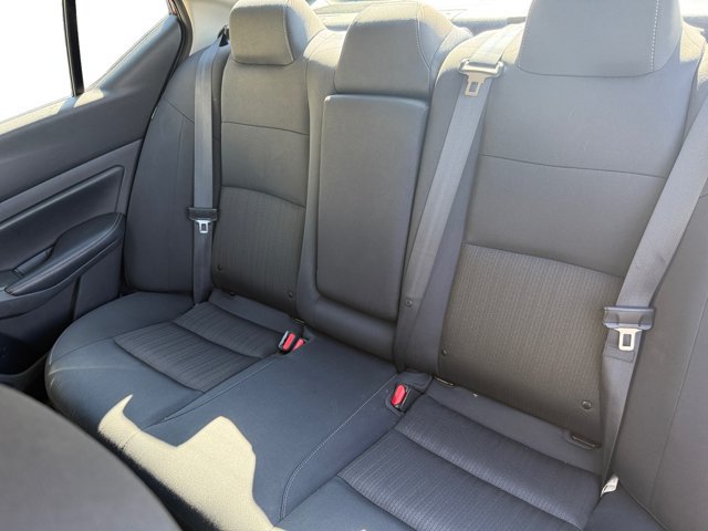Used 2024 Nissan Altima 2.5 SV FWD image 11