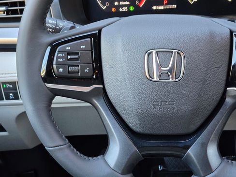 New 2026 Honda Odyssey Touring image 15