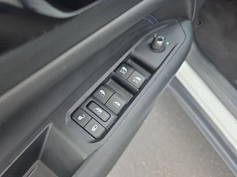 Used 2026 Jeep Compass Limited AWD/4WD image 12