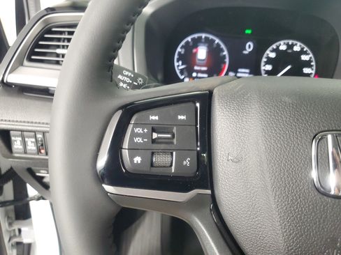 New 2026 Honda Odyssey Touring image 24