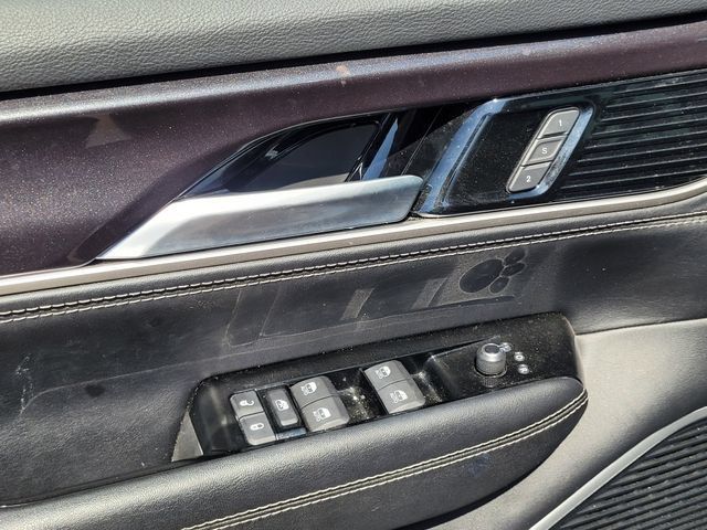 Used 2024 Jeep Wagoneer 2WD image 25