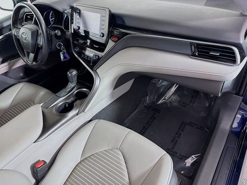 Used 2021 Toyota Camry SE image 29