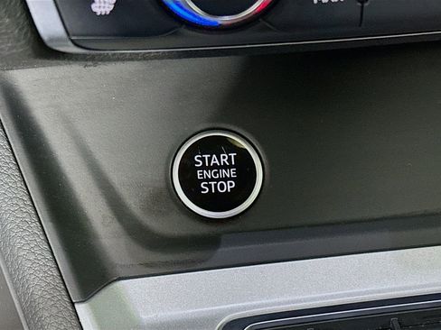 Used 2023 Audi Q3 2.0T Premium image 19