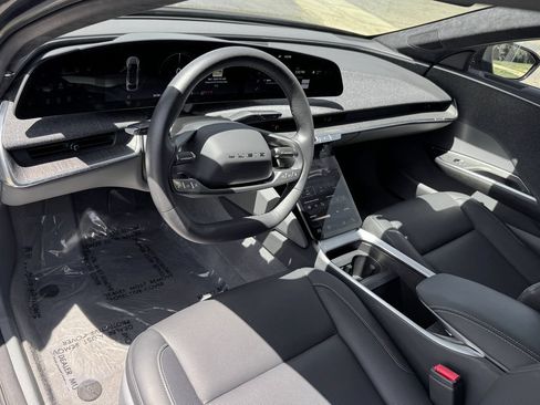Used 2024 Lucid Air Touring AWD/4WD image 16