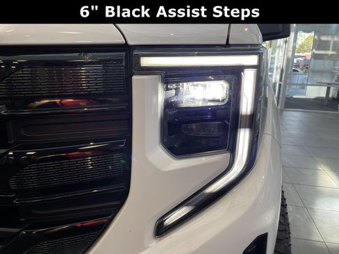 Used 2024 GMC Sierra 1500 Elevation AWD/4WD image 5