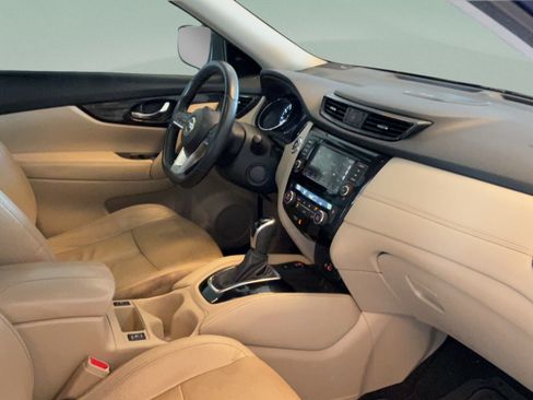 Used 2020 Nissan Rogue SL w/ Premium Package FWD image 30