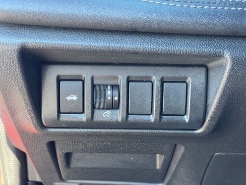 Used 2022 Subaru Legacy Limited image 18