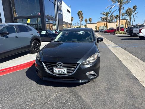 Used 2016 MAZDA MAZDA3 i Sport FWD image 3