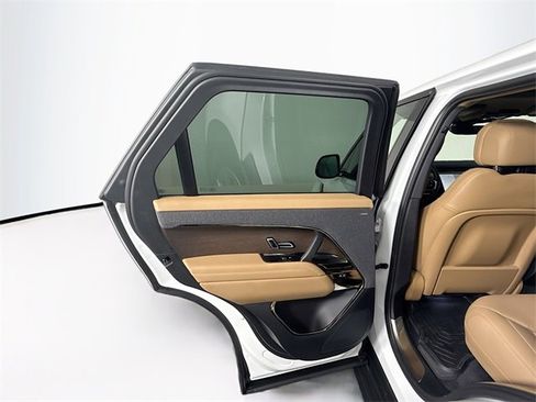 Certified 2024 Land Rover Range Rover Sport SE image 17