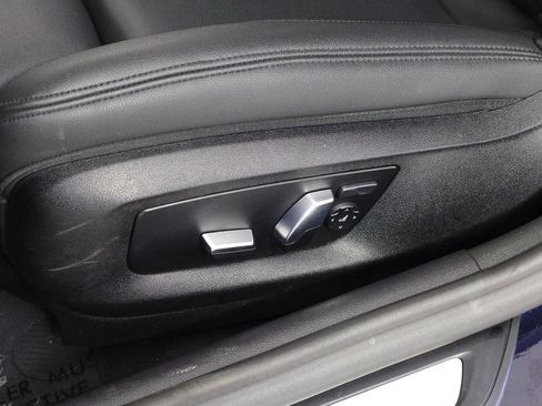 Used 2020 BMW 530i w/ Convenience Package image 24