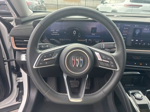 Used 2025 Buick Envision Sport Touring image 13