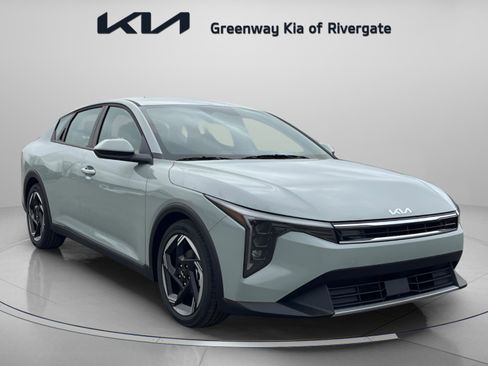 New 2025 Kia K4 EX image 1