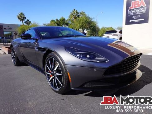 Used 2020 Aston Martin DB11 Coupe image 38