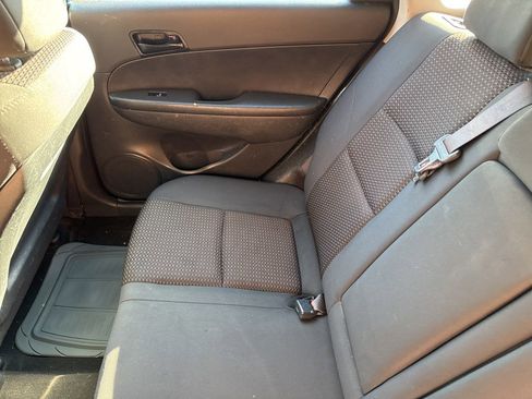 Used 2012 Hyundai Elantra GLS image 20