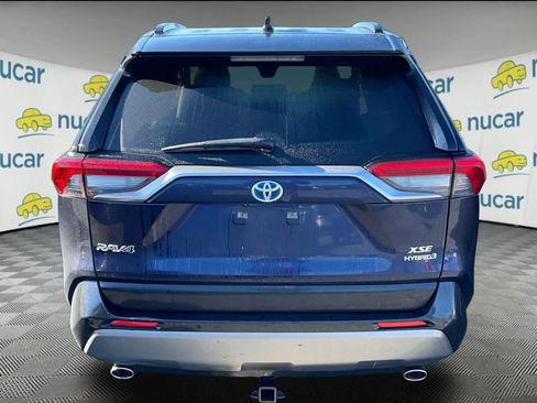 Used 2020 Toyota RAV4 XSE image 3