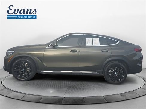 Certified 2022 BMW X6 xDrive40i w/ Premium Package image 2