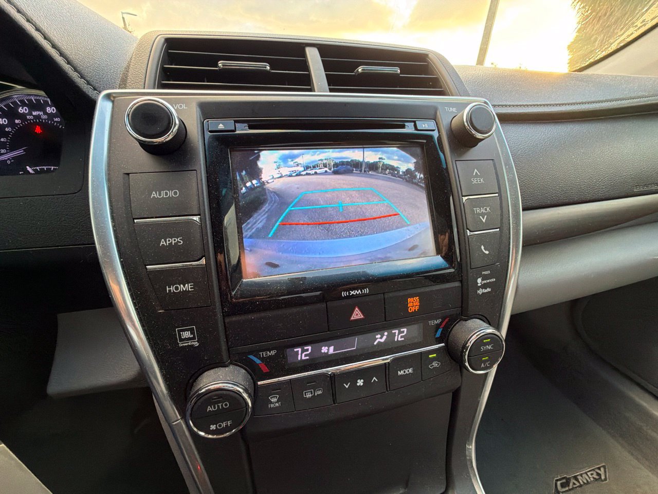 Used 2017 Toyota Camry XLE FWD image 10