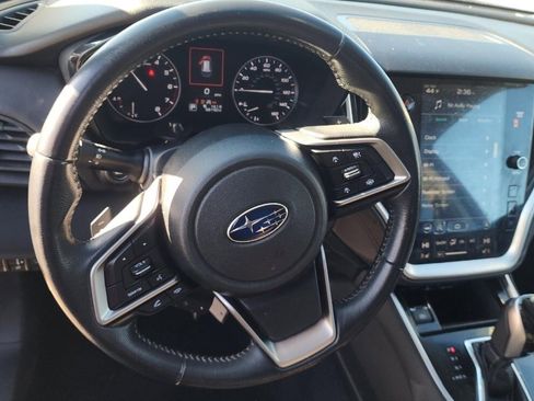 Certified 2022 Subaru Outback Premium image 9