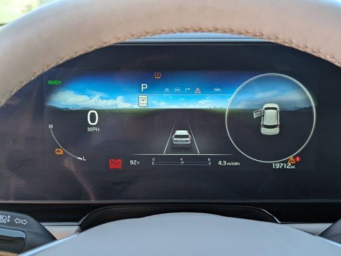 Certified 2023 Kia Niro Wave w/ Wave Preserve Package image 28