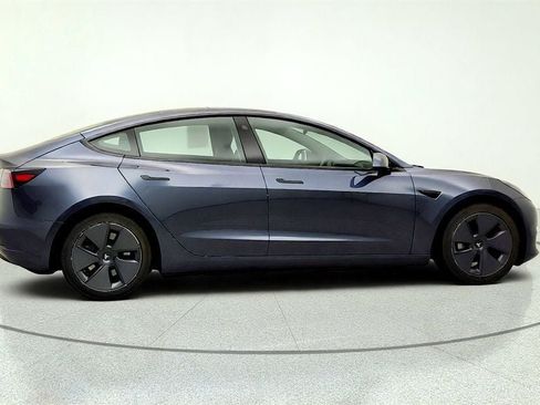 Used 2023 Tesla Model 3 Standard Range RWD image 4