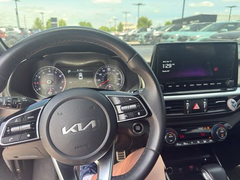 Used 2024 Kia Forte GT-Line w/ GT-Line Premium Package image 15