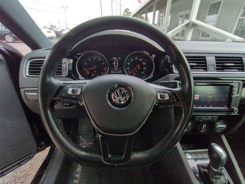Used 2018 Volkswagen Jetta Sport image 15