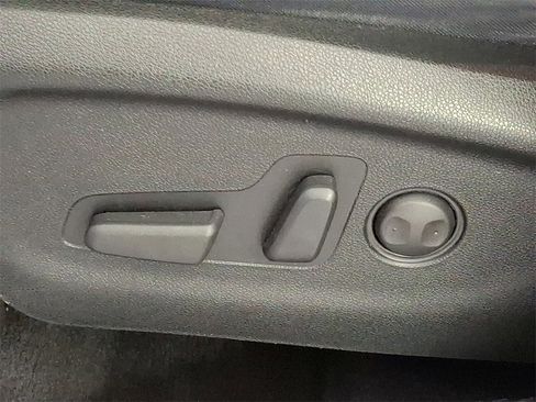 Used 2019 Kia Sorento LX image 20