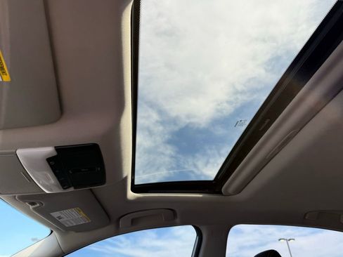 Used 2020 Nissan Altima 2.5 SR w/ Premium Package image 16