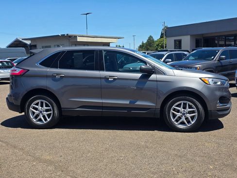 Used 2022 Ford Edge SEL AWD/4WD image 8