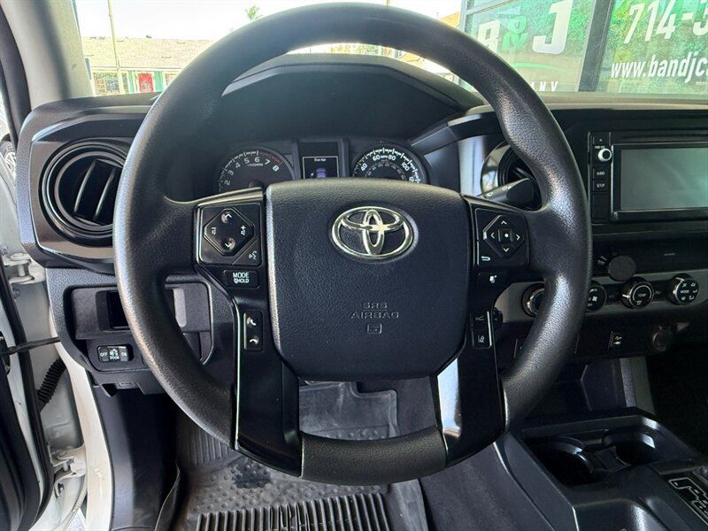 Used 2019 Toyota Tacoma SR AWD/4WD image 21