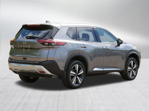 Certified 2023 Nissan Rogue Platinum w/ Platinum Premium Package AWD/4WD image 7