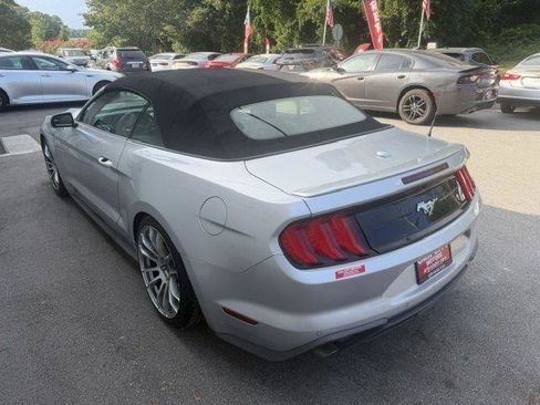 Used 2019 Ford Mustang Premium RWD image 7