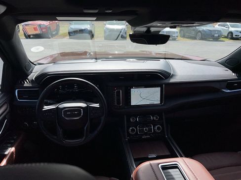 Used 2023 GMC Yukon Denali Ultimate image 25