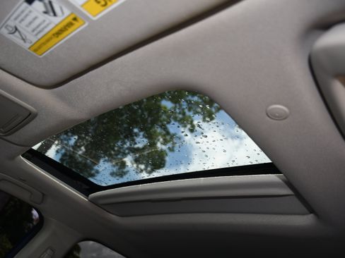 Used 2024 Honda CR-V EX-L image 7
