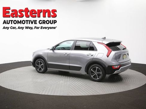 Used 2025 Kia Niro LX FWD image 61