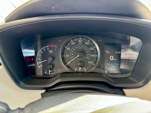 Used 2021 Toyota Corolla L FWD image 6