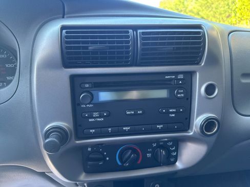 Used 2011 Ford Ranger XLT image 21