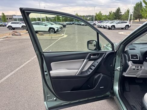 Used 2018 Subaru Forester 2.5i Limited AWD/4WD image 11