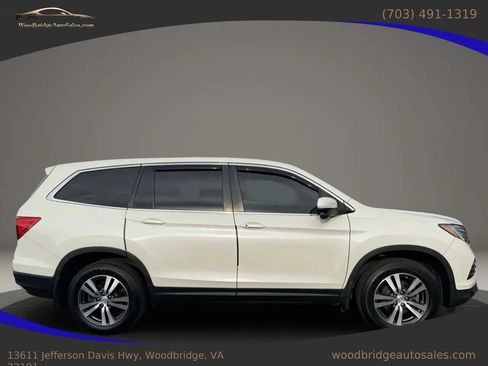 Used 2018 Honda Pilot EX image 2