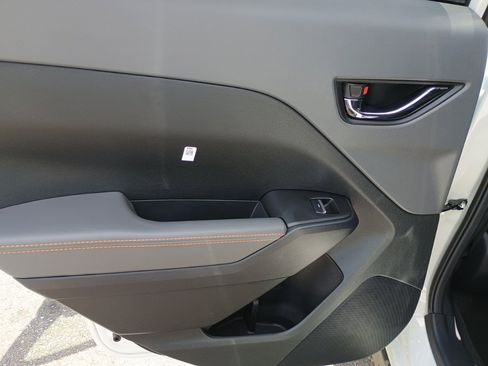 New 2025 Subaru Crosstrek 2.5i Limited w/ Popular Package #3A image 12