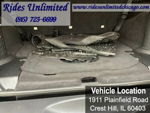 Used 2015 Jeep Wrangler Unlimited Rubicon w/ Dual Top Group AWD/4WD image 37
