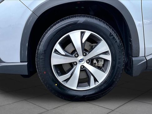 Used 2023 Subaru Ascent Premium w/ Convenience Package AWD/4WD image 11