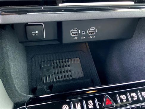 New 2026 Jeep Grand Wagoneer Limited AWD/4WD image 15