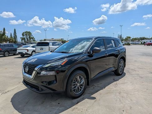 Used 2021 Nissan Rogue S FWD image 4
