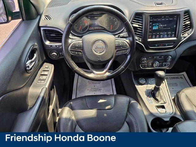 Used 2021 Jeep Cherokee Latitude Lux w/ Comfort/Convenience Group AWD/4WD image 3
