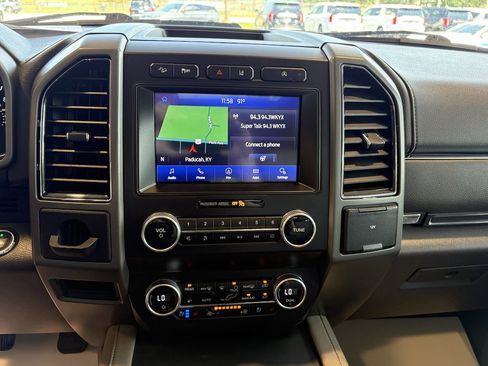 Used 2021 Ford Expedition Max XLT AWD/4WD image 16